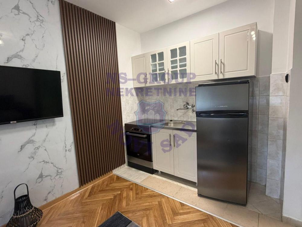 Slika 2 - Jednosoban, 19m2, Grbavica Novi Sad
