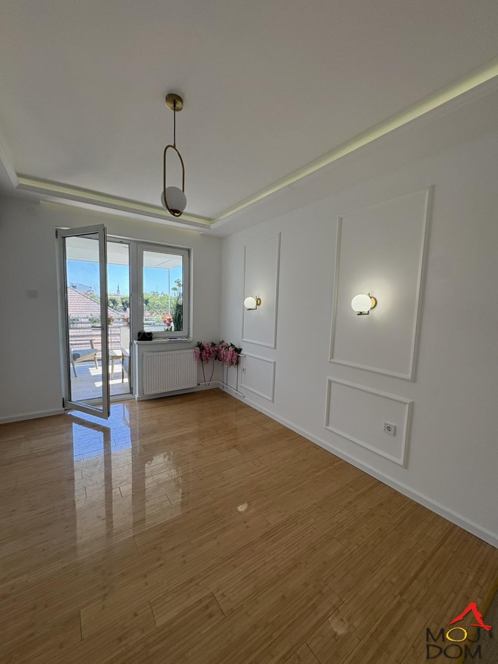 Slika 1 - Stan,NOVI SAD,CENTAR,kv: 26, € 106100, ID: 1032773
