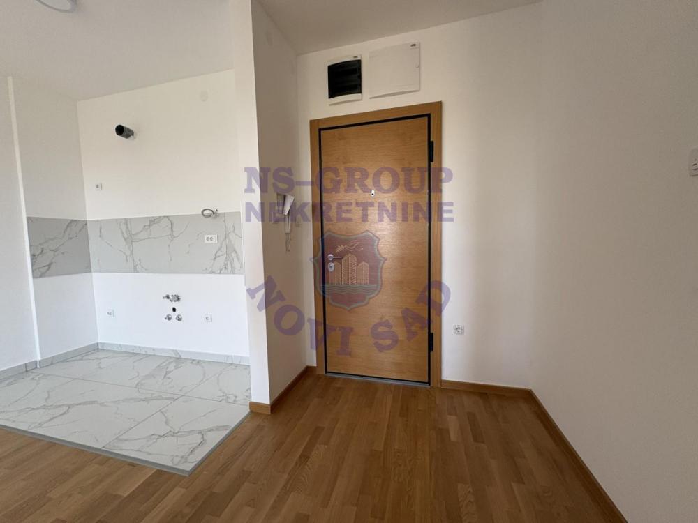 Slika 2 - Dvosoban, 41m2, Telep Novi Sad, sa terasom, ima lift