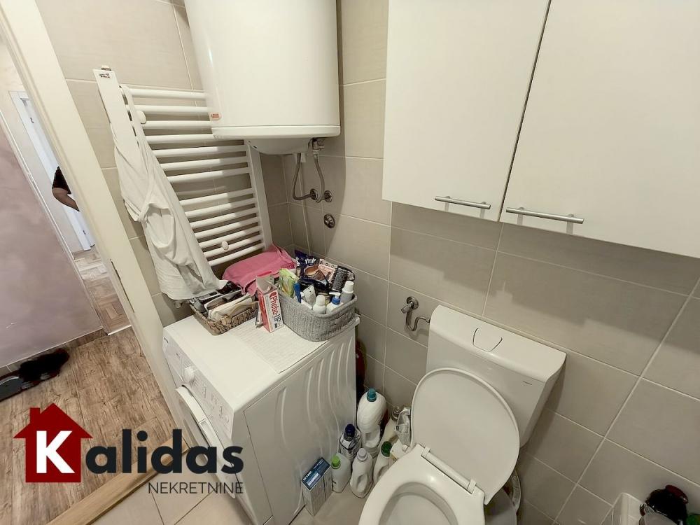 Slika 11 - Stan,NOVI SAD,ADICE,kv: 66, € 164800, ID: 1008817