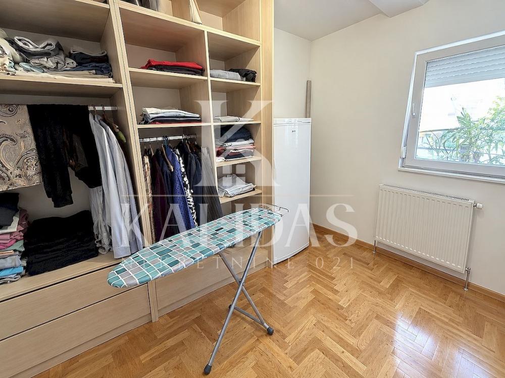 Slika 3 - Stan,NOVI SAD,ADICE,kv: 66, € 164800, ID: 1008817