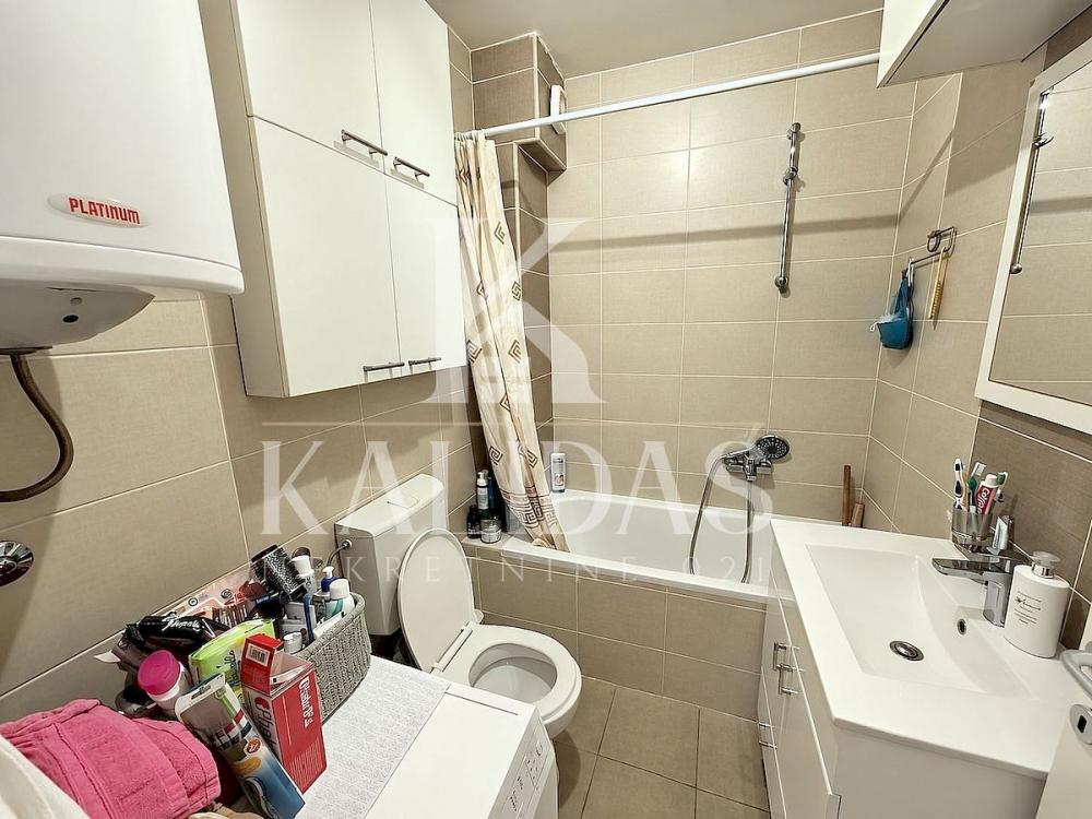 Slika 10 - Stan,NOVI SAD,ADICE,kv: 66, € 164800, ID: 1008817