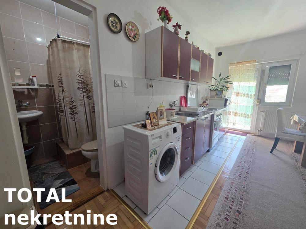 Slika 7 - Stan,NOVI SAD,ADICE,kv: 25.00, € 65000, ID: 1103097