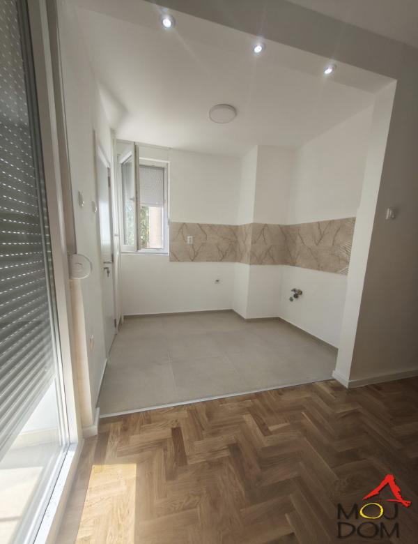 Slika 4 - Stan,NOVI SAD,DETELINARA,kv: 58, € 160680, ID: 1032795