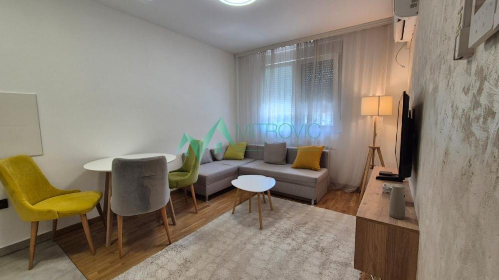 Glavna slika -Petrovaradin, Stari Majur - Odličan Jednoiposoban namešten stan 31m2 - Može Kredit za mlade (agencijska šifra: 1004699) 