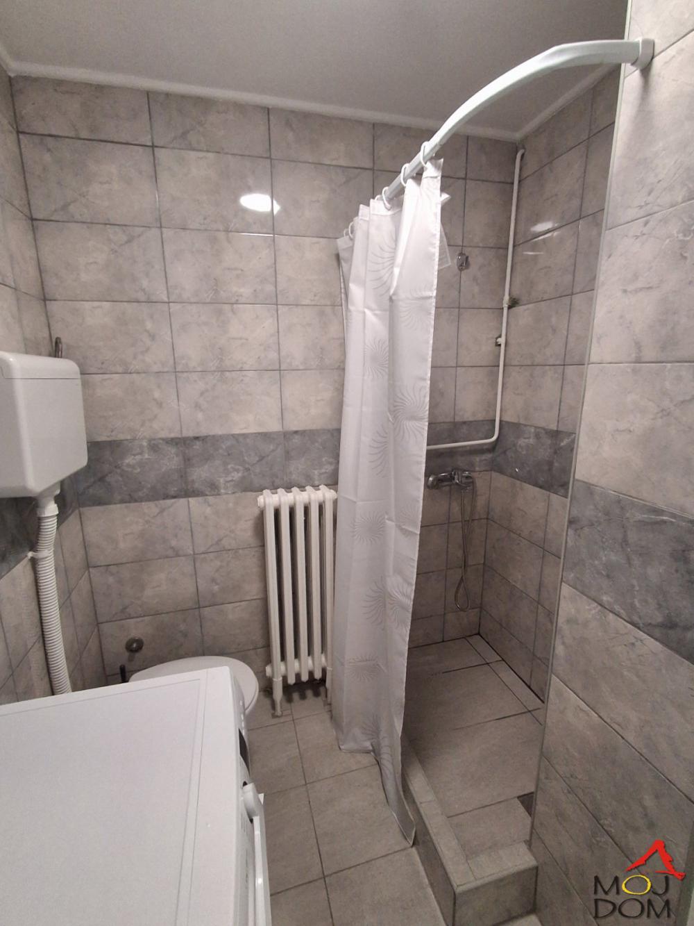 Slika 2 - Stan,NOVI SAD,SATELIT,kv: 14, € 56650, ID: 1032721
