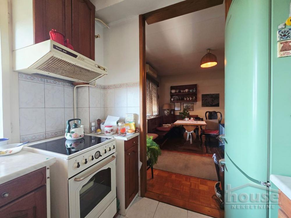 Slika 10 - Stan,NOVI SAD,CENTAR,kv: 75.00, € 172500, ID: 1066265