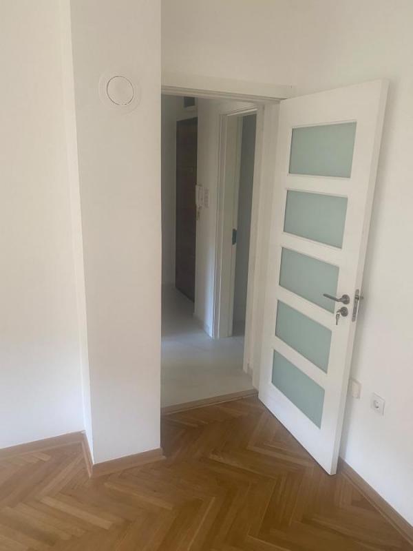 Slika 5 - Dvosoban, 40m2, Banatić Novi Sad, sa terasom, ima lift