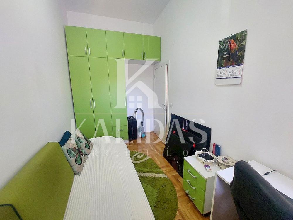 Slika 9 - Stan,NOVI SAD,GRBAVICA,kv: 37, € 133900, ID: 1008990