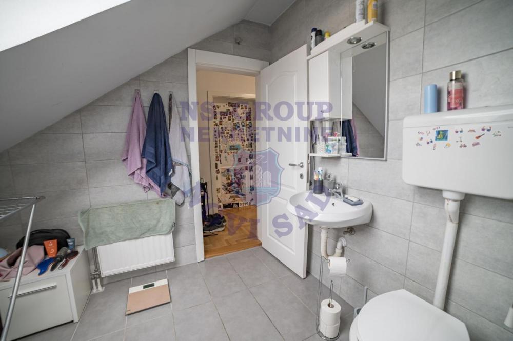 Slika 7 - Dvoiposoban, 52m2, Podbara Novi Sad, sa terasom, ima lift