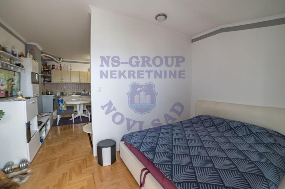 Slika 9 - Dvoiposoban, 52m2, Podbara Novi Sad, sa terasom, ima lift
