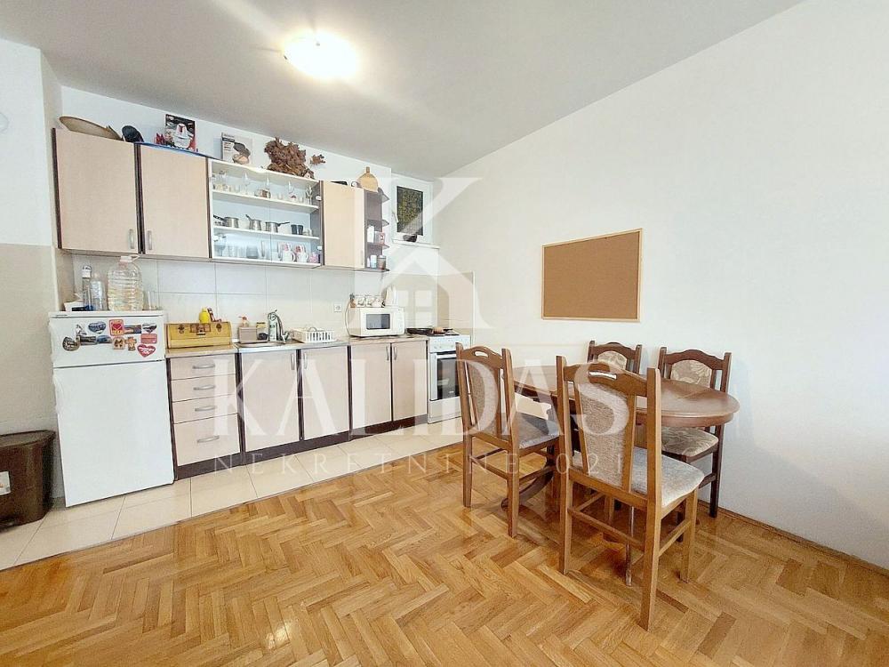 Slika 6 - Stan,NOVI SAD,CENTAR,kv: 45, € 154500, ID: 1008991