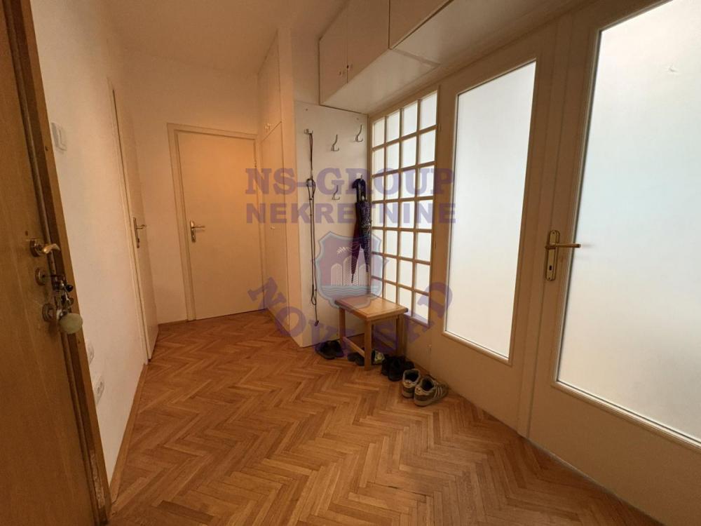 Slika 6 - Četvorosoban, 117m2, Spens Novi Sad Novi Sad, sa terasom