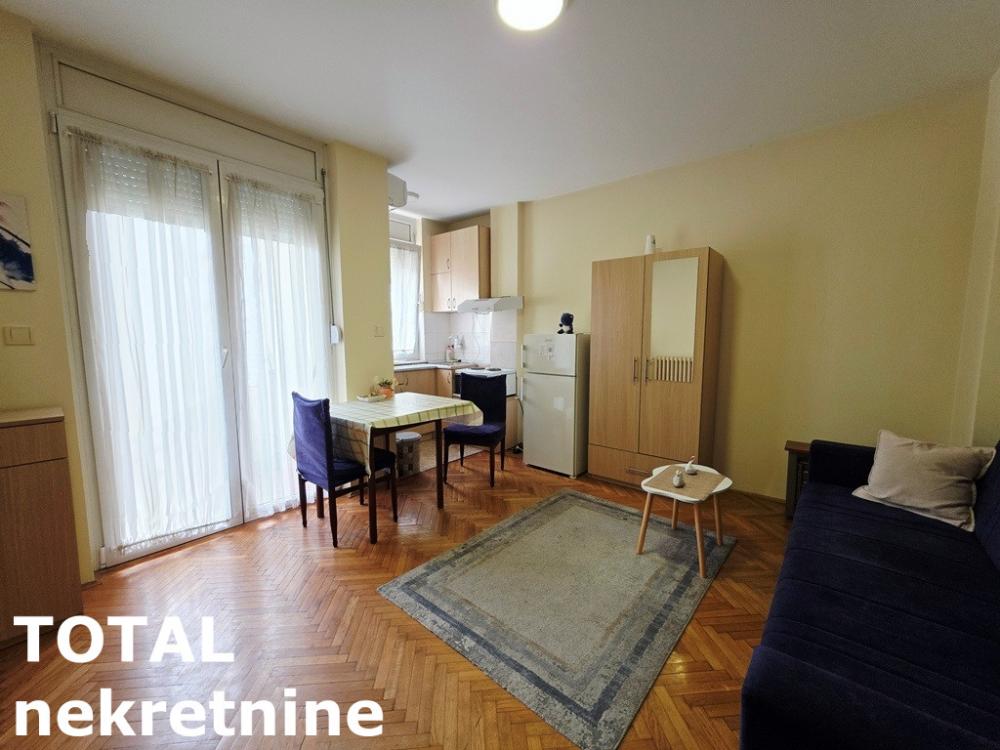 Slika 1 - Stan,NOVI SAD,PODBARA,kv: 24.00, € 87550, ID: 1103115