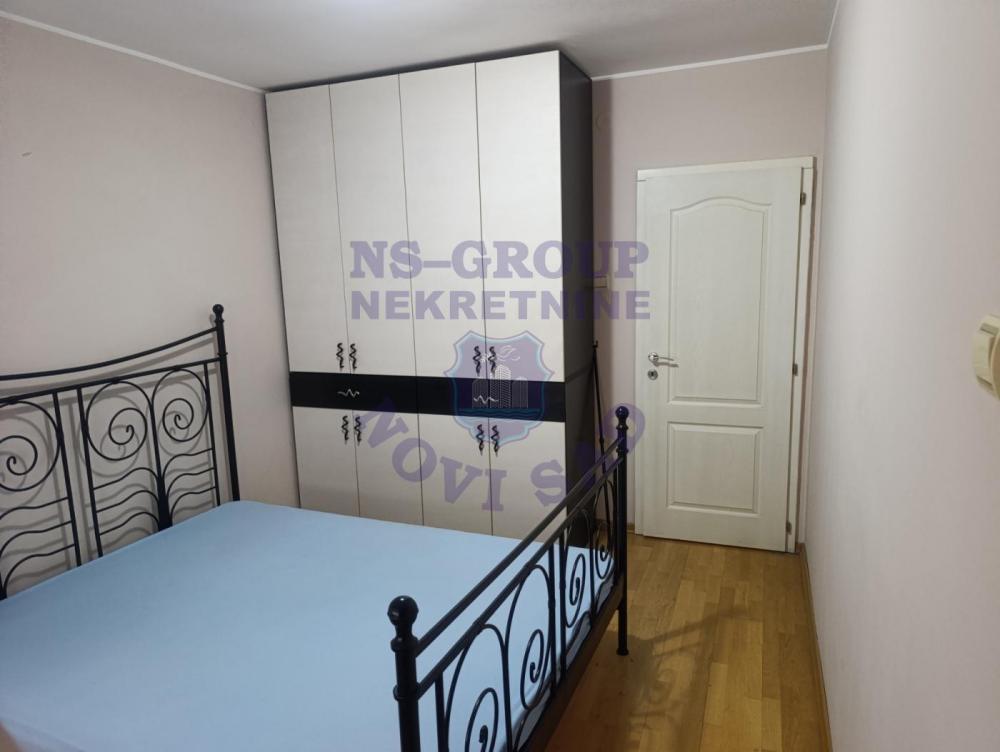 Slika 7 - Dvosoban, 56m2, Bulevar oslobođenja Novi Sad, sa terasom, ima lift