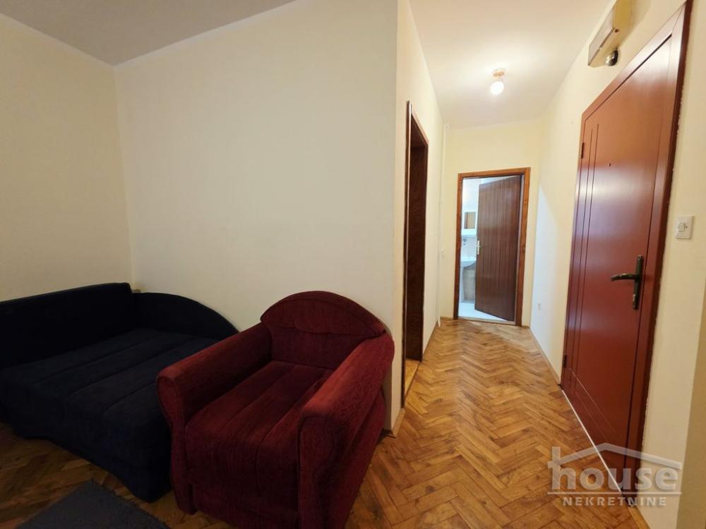 Slika 3 - Stan,NOVI SAD,GRBAVICA,kv: 32.00, € 100000, ID: 1066255