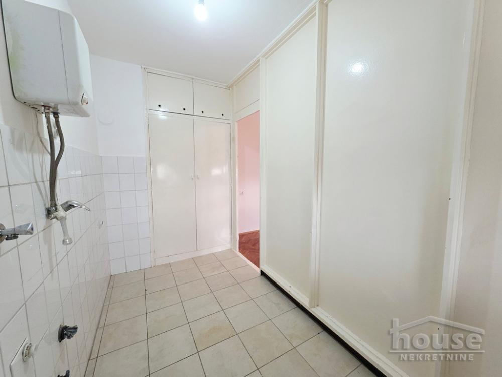 Slika 4 - Stan,NOVI SAD,CARA DUŠANA,kv: 43.00, € 103200, ID: 1066268