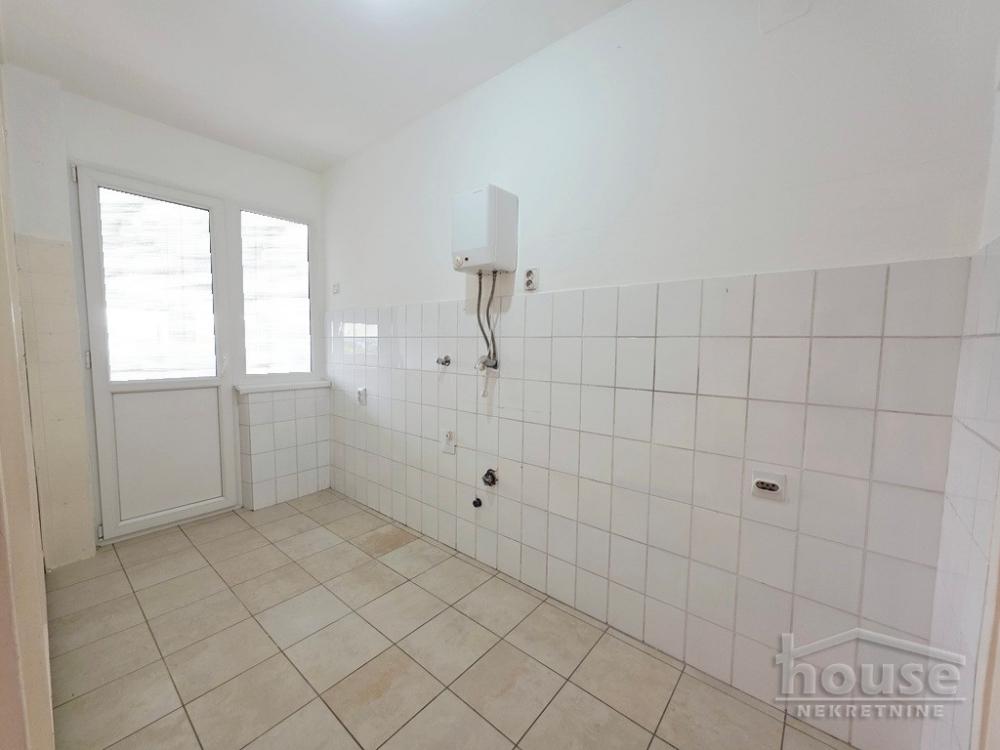 Slika 3 - Stan,NOVI SAD,CARA DUŠANA,kv: 43.00, € 103200, ID: 1066268