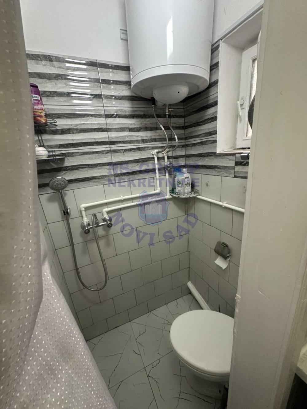 Slika 5 - Odlicna garsonjera u centru Backe Palanke!