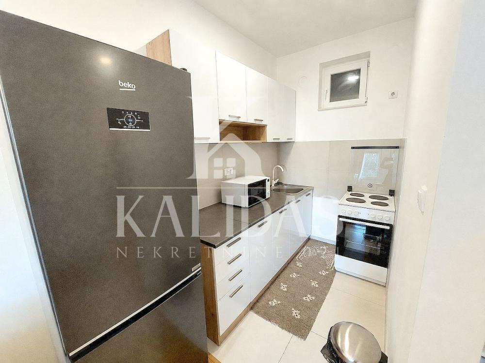 Slika 4 - Stan,NOVI SAD,ROTKVARIJA,kv: 42, € 149350, ID: 1008995