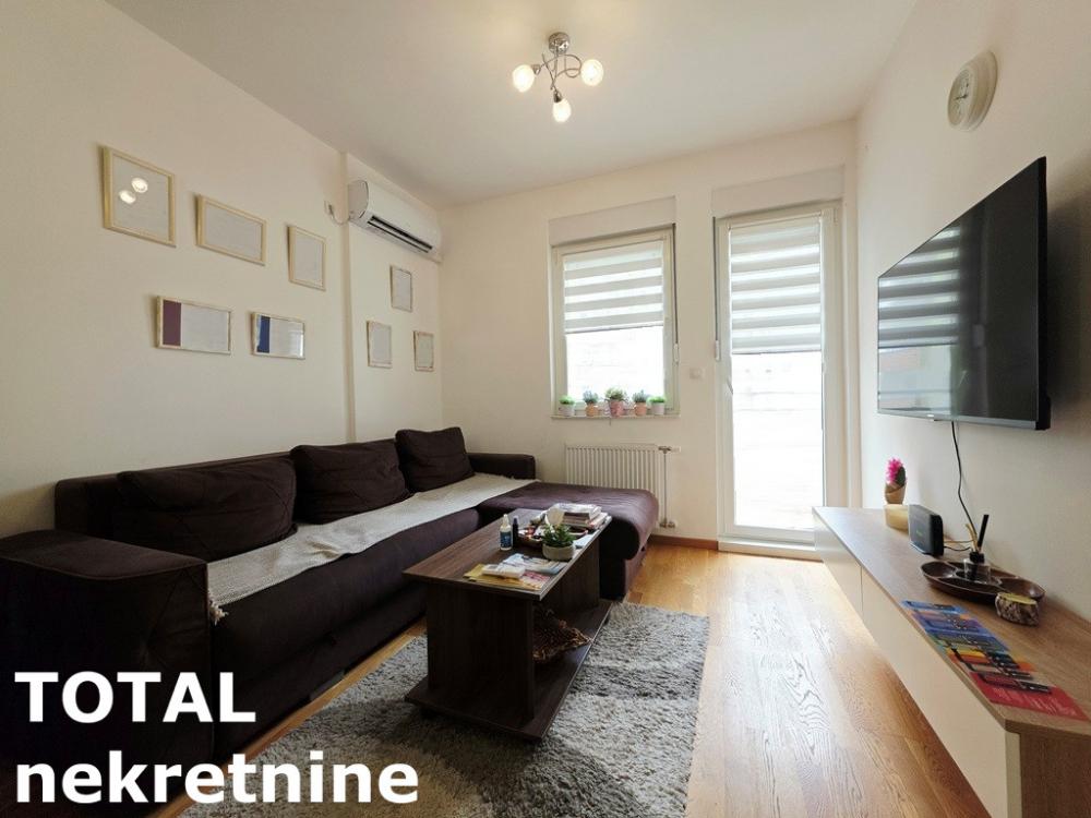 Slika 1 - Stan,NOVI SAD,PODBARA,kv: 33.00, € 130000, ID: 1103108