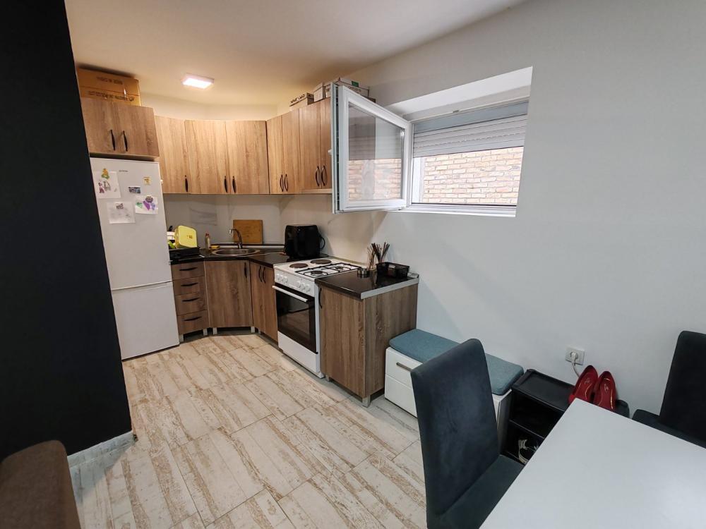 Slika 4 - Stan,NOVI SAD,VETERNIK,kv: 31.00, € 63900, ID: 1059741