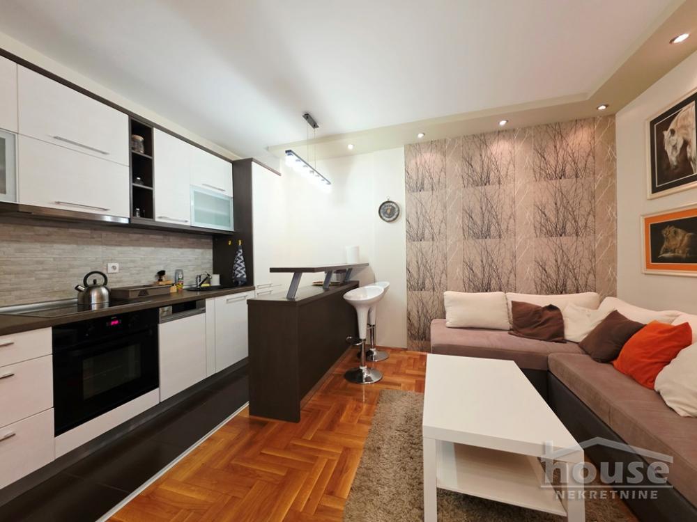 Slika 2 - Stan,NOVI SAD,CENTAR,kv: 40.00, € 153000, ID: 1066275