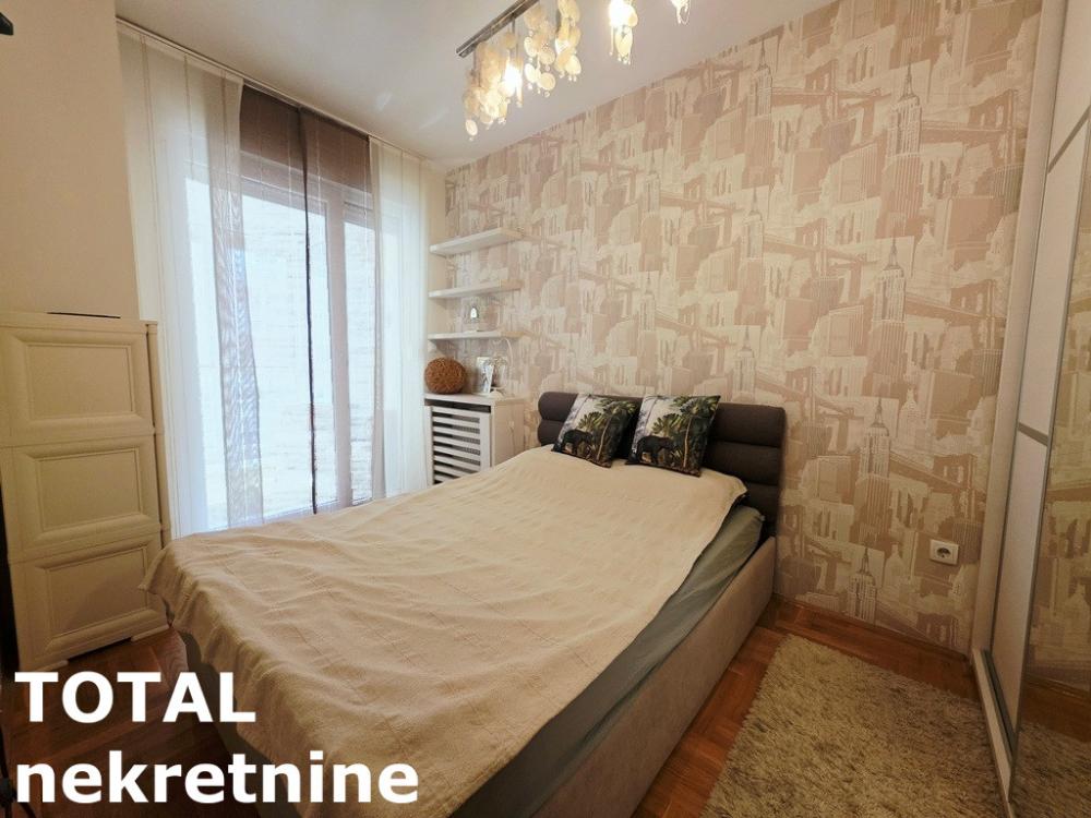 Slika 4 - Stan,NOVI SAD,CENTAR,kv: 40.00, € 153000, ID: 1103121
