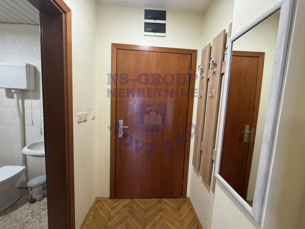 Slika 3 - Prodaja stana, 24m2, Podbara Novi Sad, sa terasom