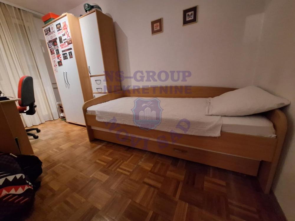 Slika 3 - Dvoiposoban, 62m2, Liman 3 Novi Sad, sa terasom