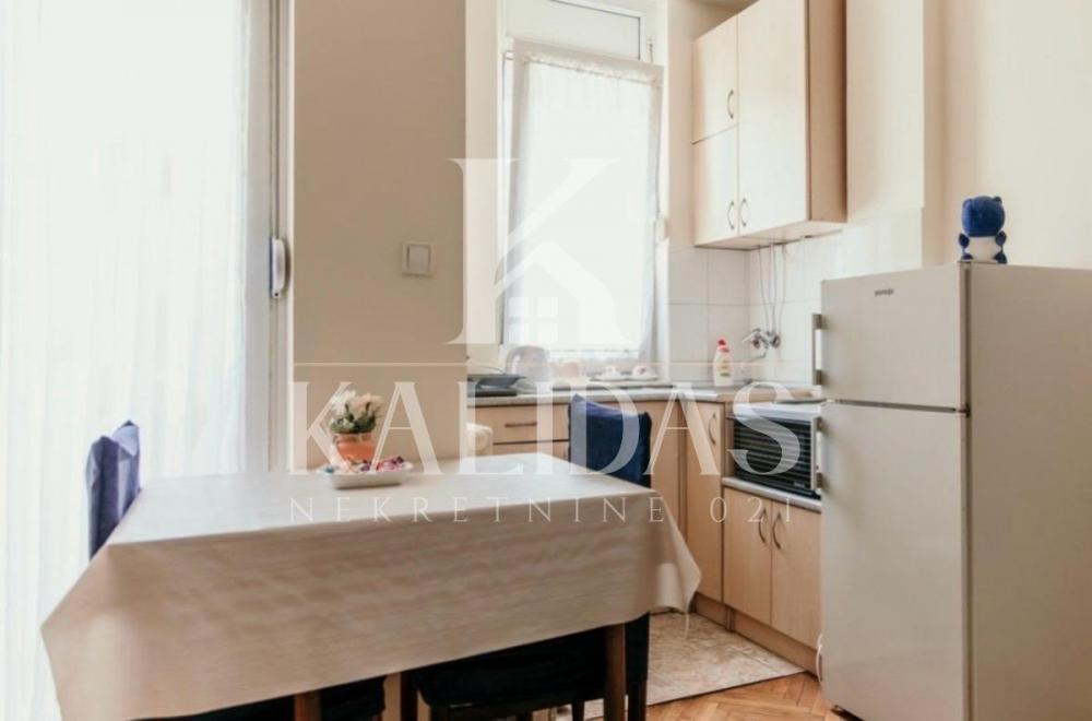 Slika 6 - Stan,NOVI SAD,PODBARA,kv: 24, € 87550, ID: 1008998