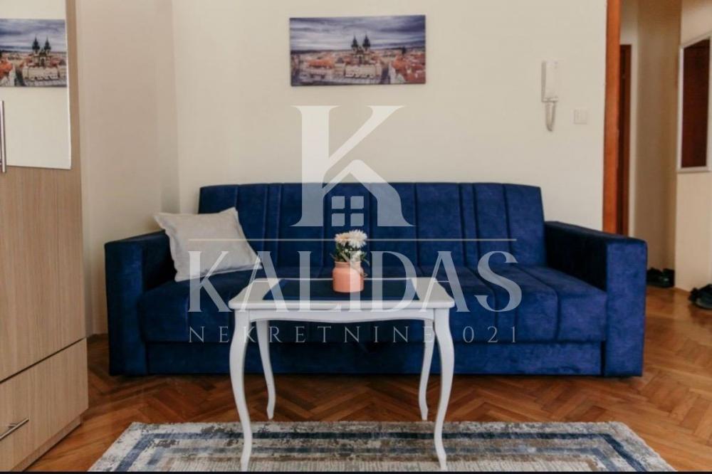 Slika 2 - Stan,NOVI SAD,PODBARA,kv: 24, € 87550, ID: 1008998