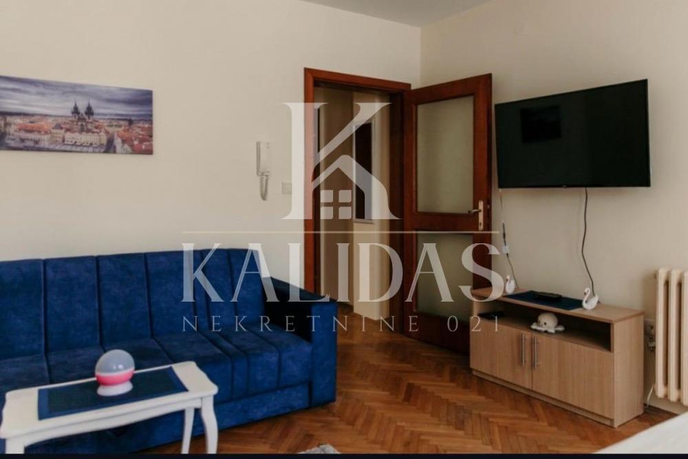 Slika 3 - Stan,NOVI SAD,PODBARA,kv: 24, € 87550, ID: 1008998