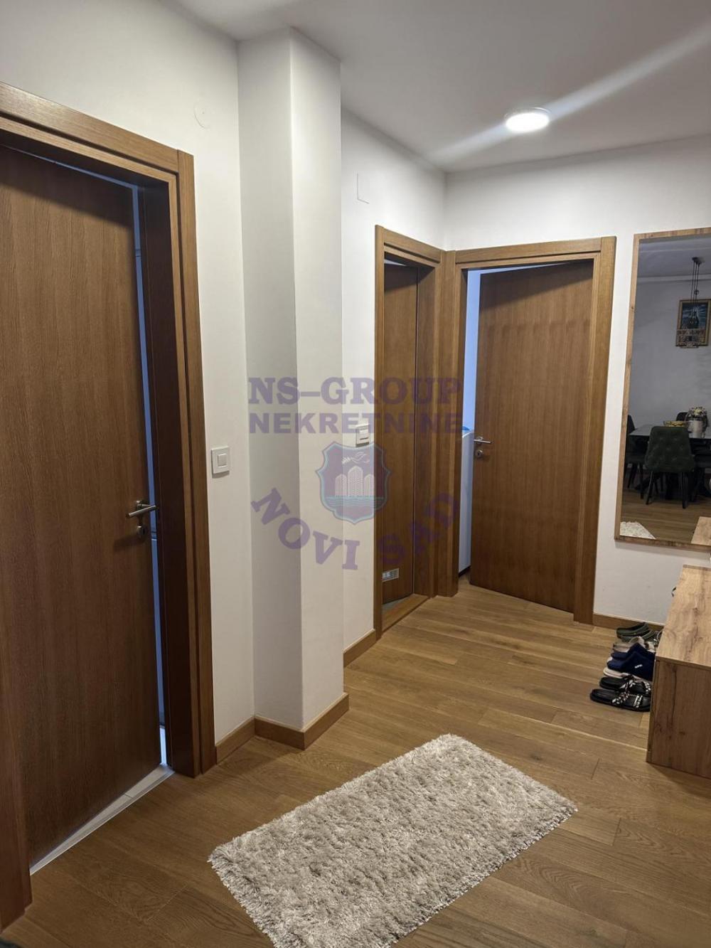 Slika 3 - Dvosoban, 50m2, Detelinara Novi Sad, sa terasom, ima lift