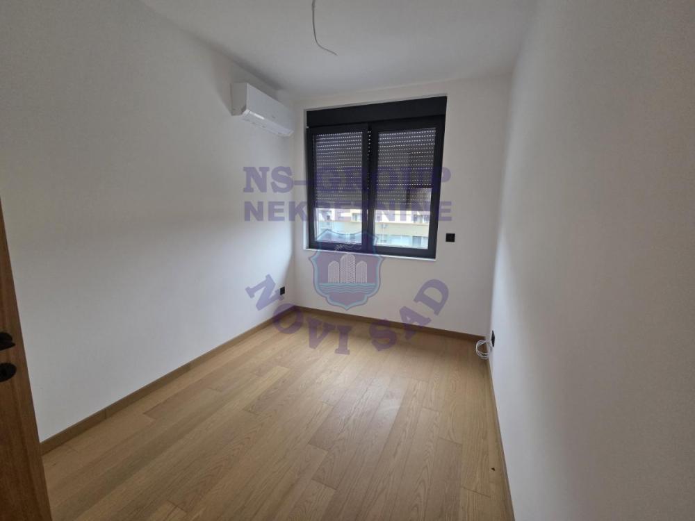 Slika 6 - Fantastičan penthouse sa krovnom terasom na Grbavici! 