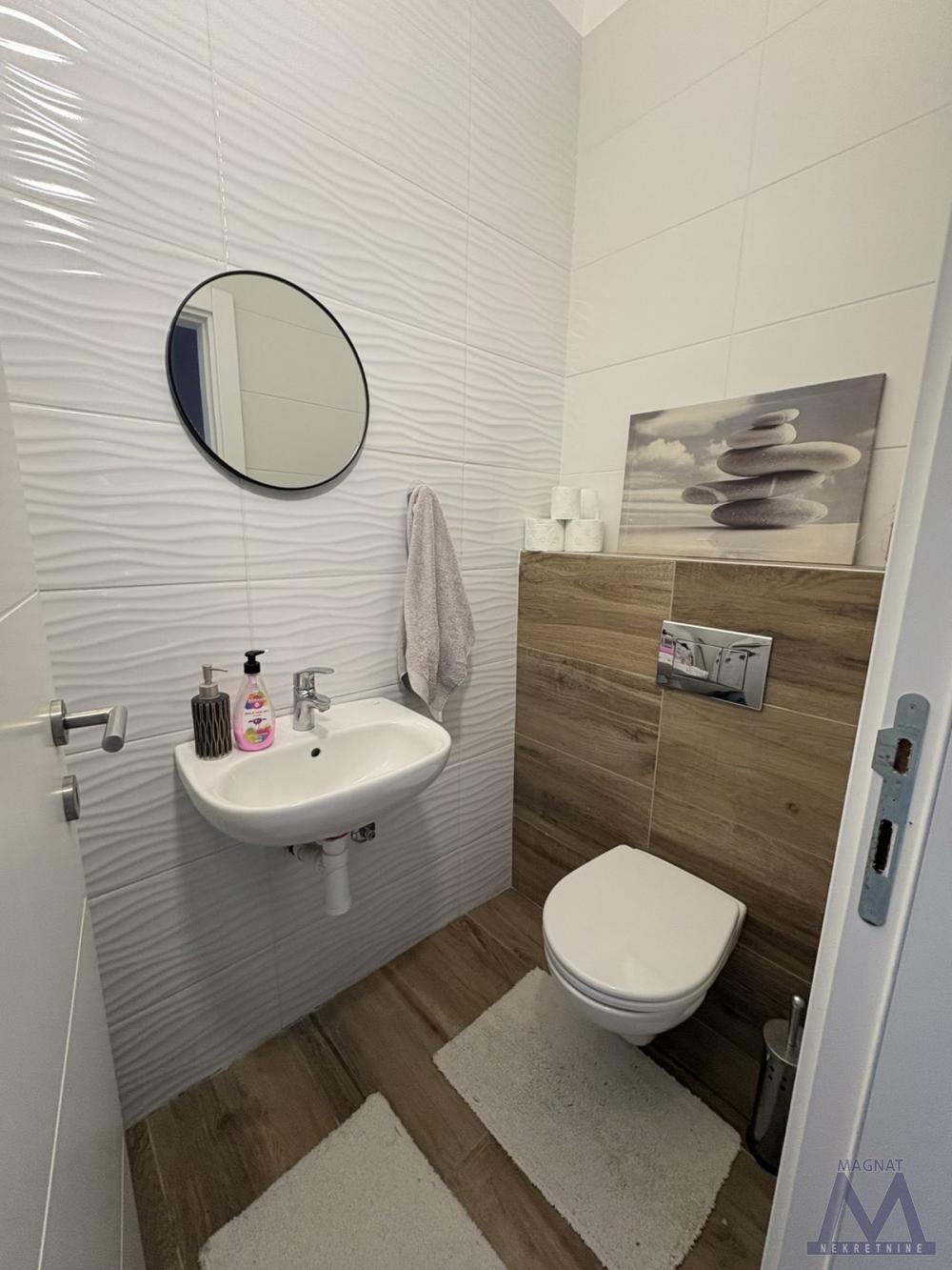 Slika 8 - Stan,PETROVARADIN,PETROVARADIN,kv: 99, € 247200, ID: 1019443