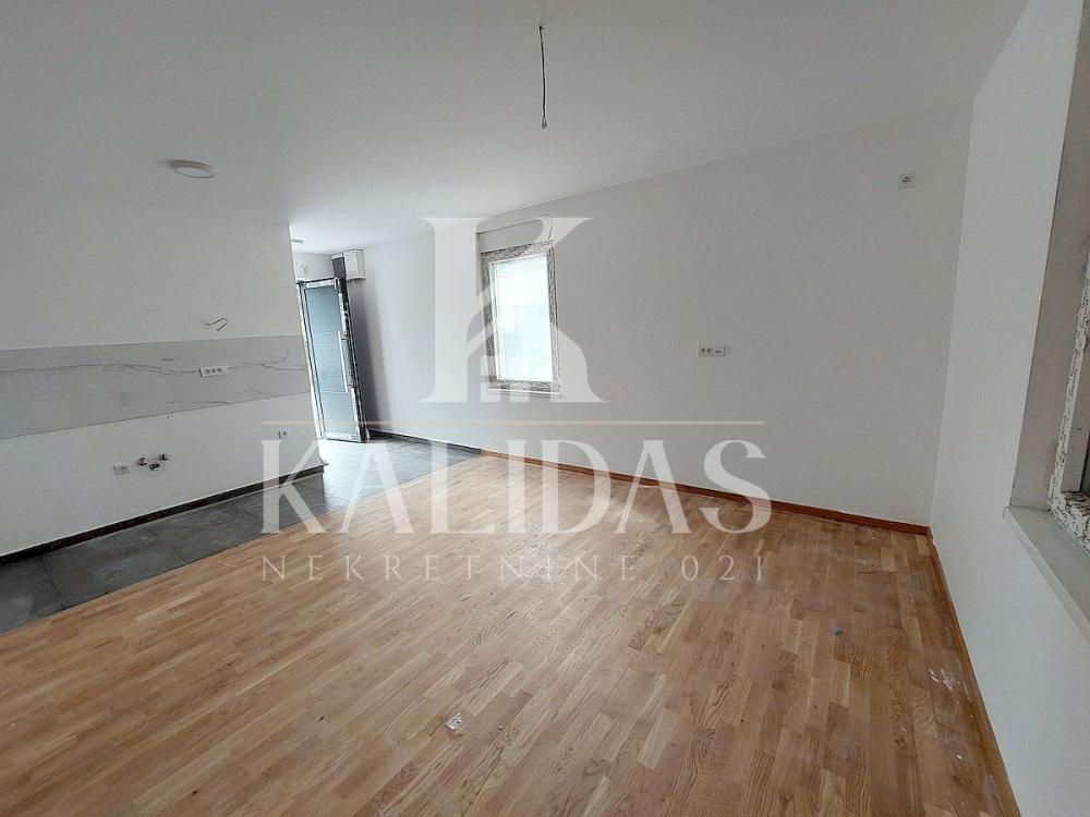 Slika 1 - Stan,NOVI SAD,VETERNIČKA RAMPA,kv: 26, € 50900, ID: 1009005