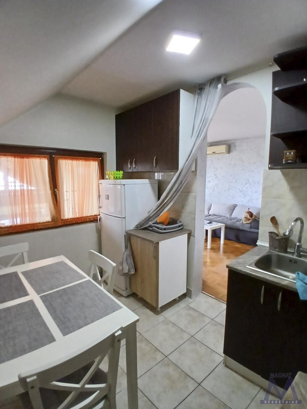 Slika 5 - Stan,NOVI SAD,LIMAN 4,kv: 45, € 120000, ID: 1019444
