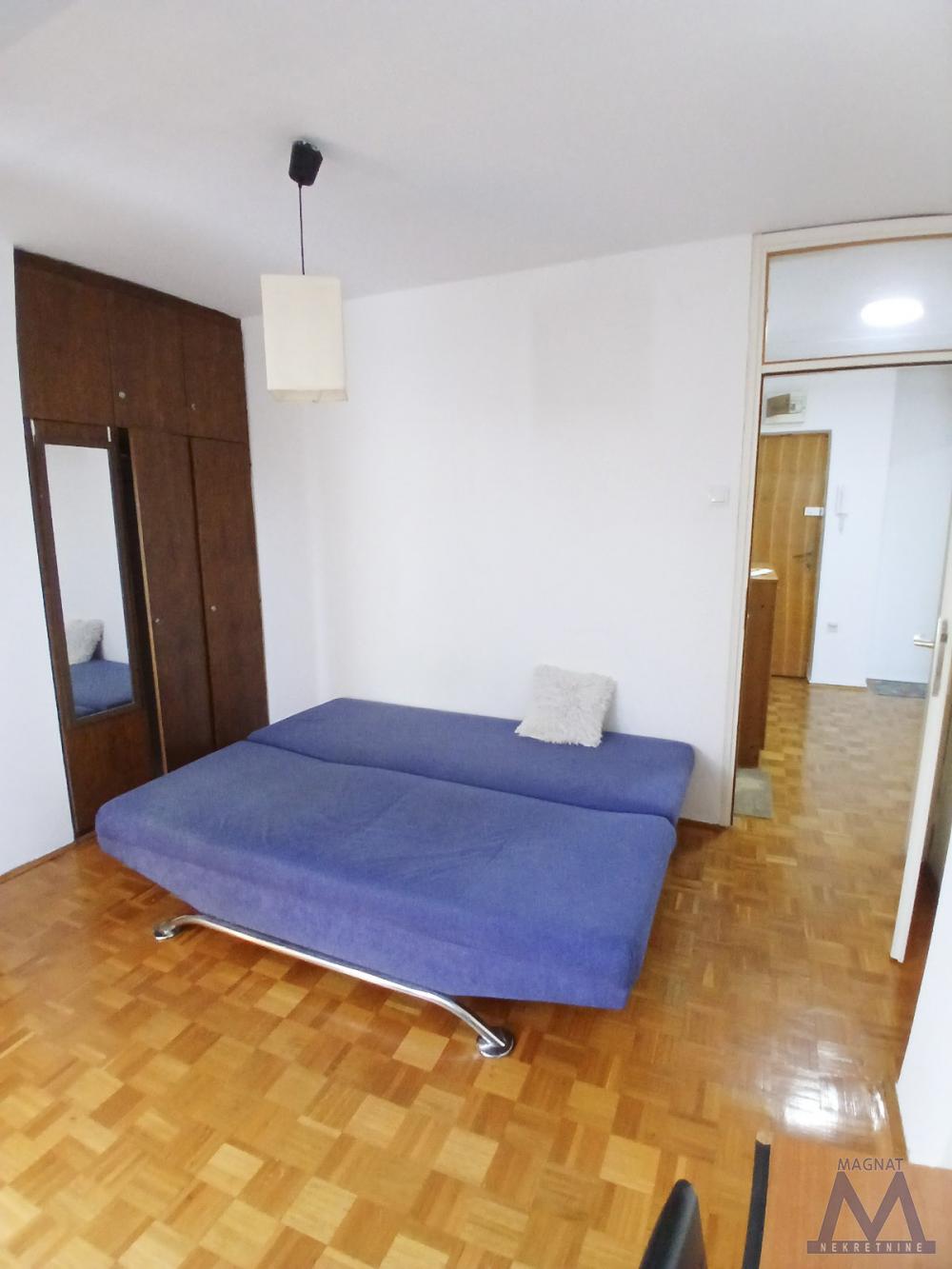 Slika 9 - Stan,NOVI SAD,LIMAN 4,kv: 45, € 120000, ID: 1019444