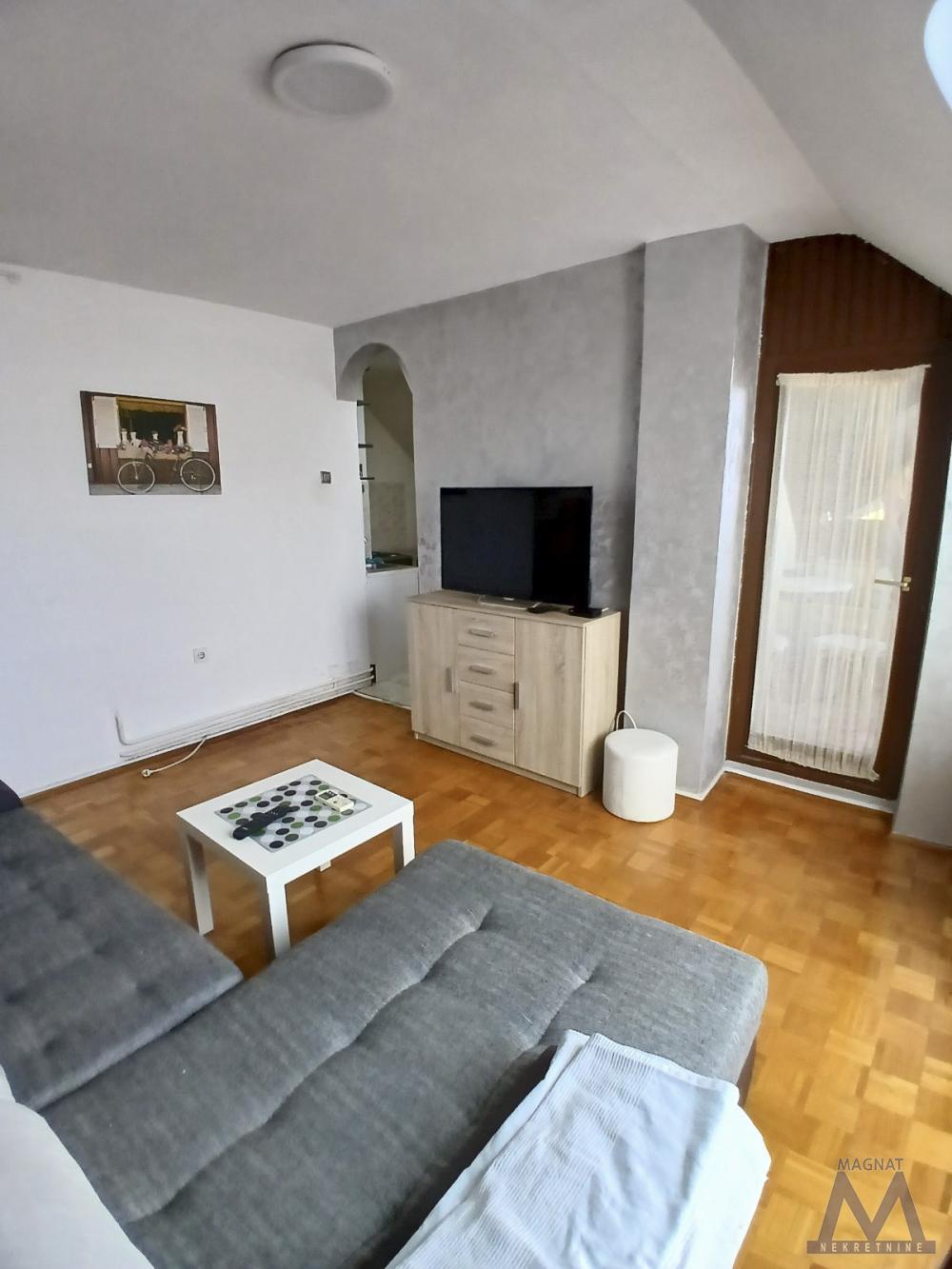 Slika 2 - Stan,NOVI SAD,LIMAN 4,kv: 45, € 120000, ID: 1019444