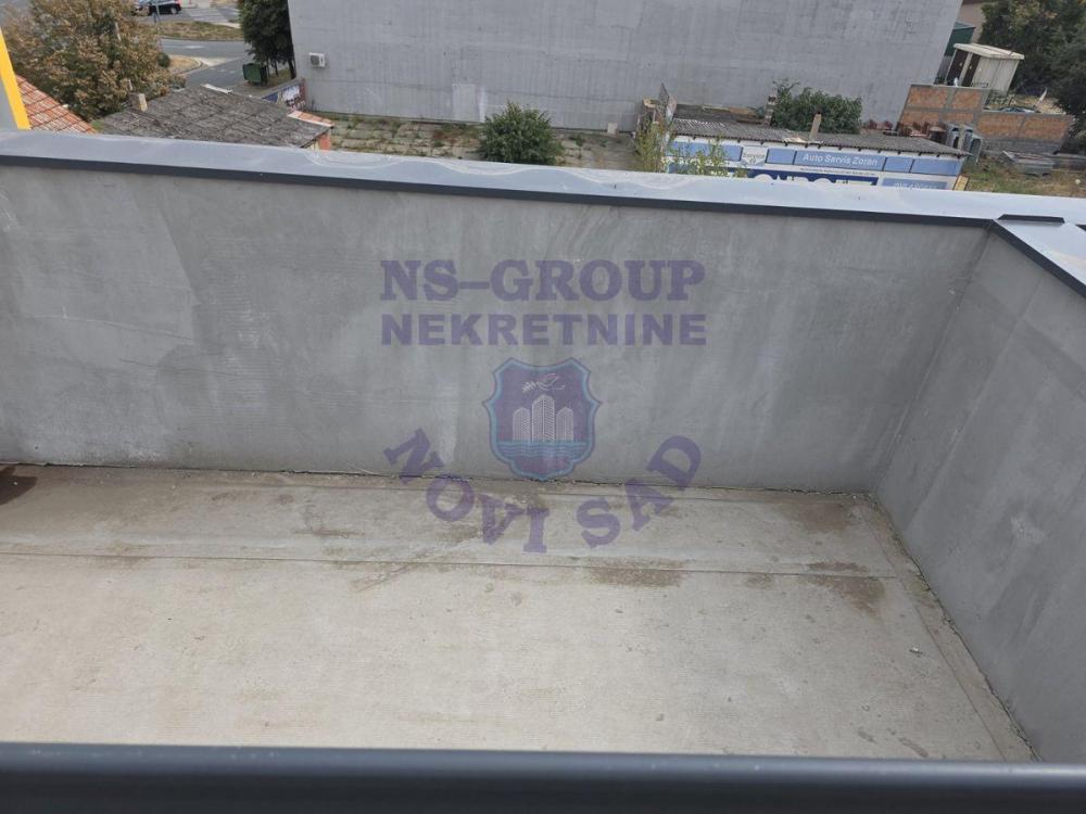 Slika 10 - 578136- Trosoban stan u Petrovaradinu