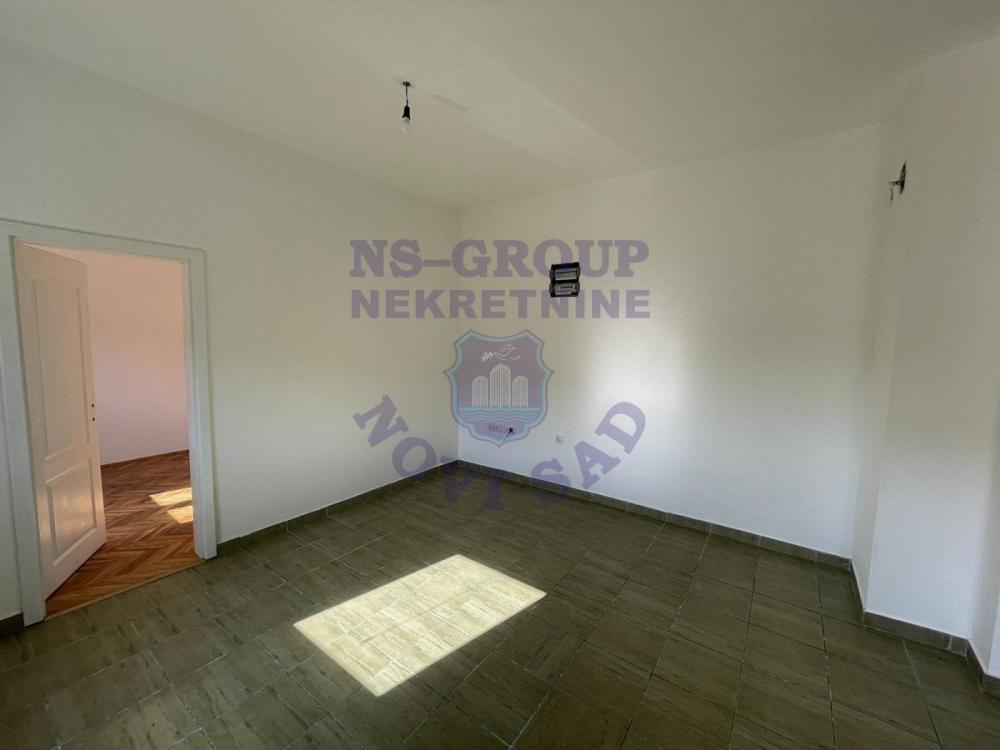 Slika 4 - Dvosoban, 47m2, Petrovaradin Novi Sad
