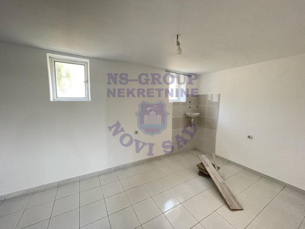 Slika 10 - Dvosoban, 47m2, Petrovaradin Novi Sad