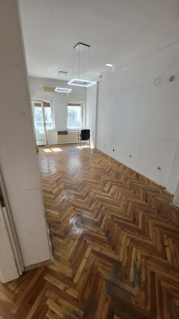 Slika 8 - Stan,NOVI SAD,BULEVAR,kv: 56.00, € 133900, ID: 1059733