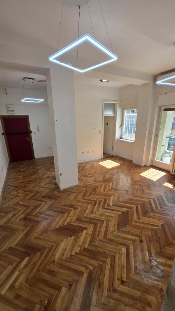 Slika 9 - Stan,NOVI SAD,BULEVAR,kv: 56.00, € 133900, ID: 1059733
