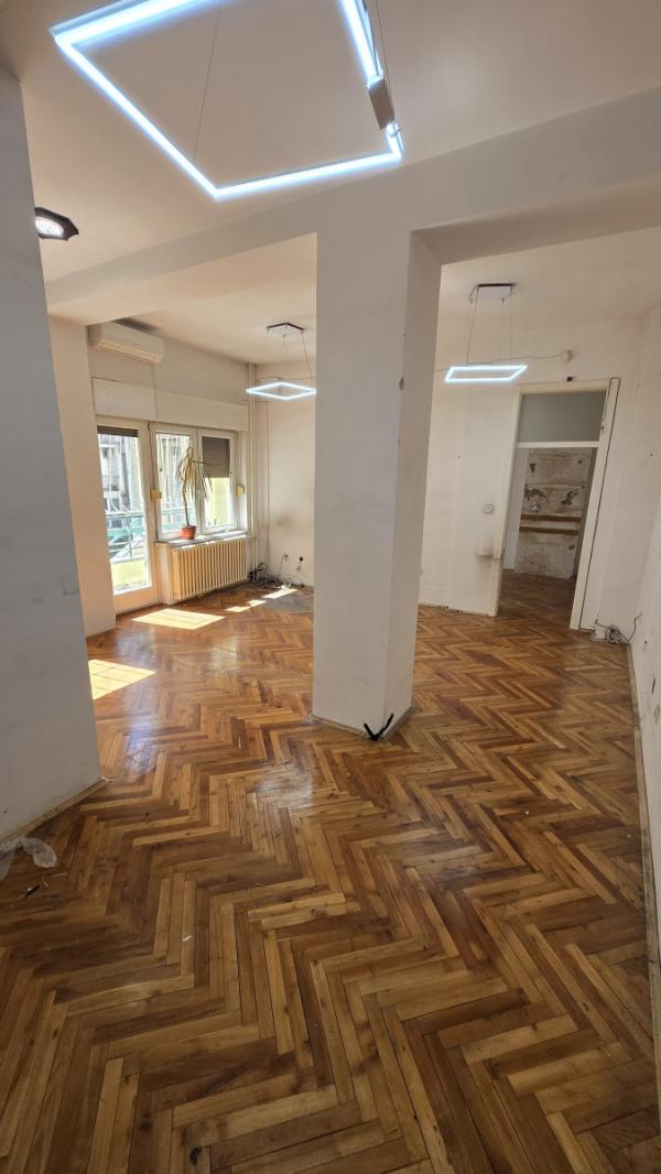 Slika 1 - Stan,NOVI SAD,BULEVAR,kv: 56.00, € 133900, ID: 1059733