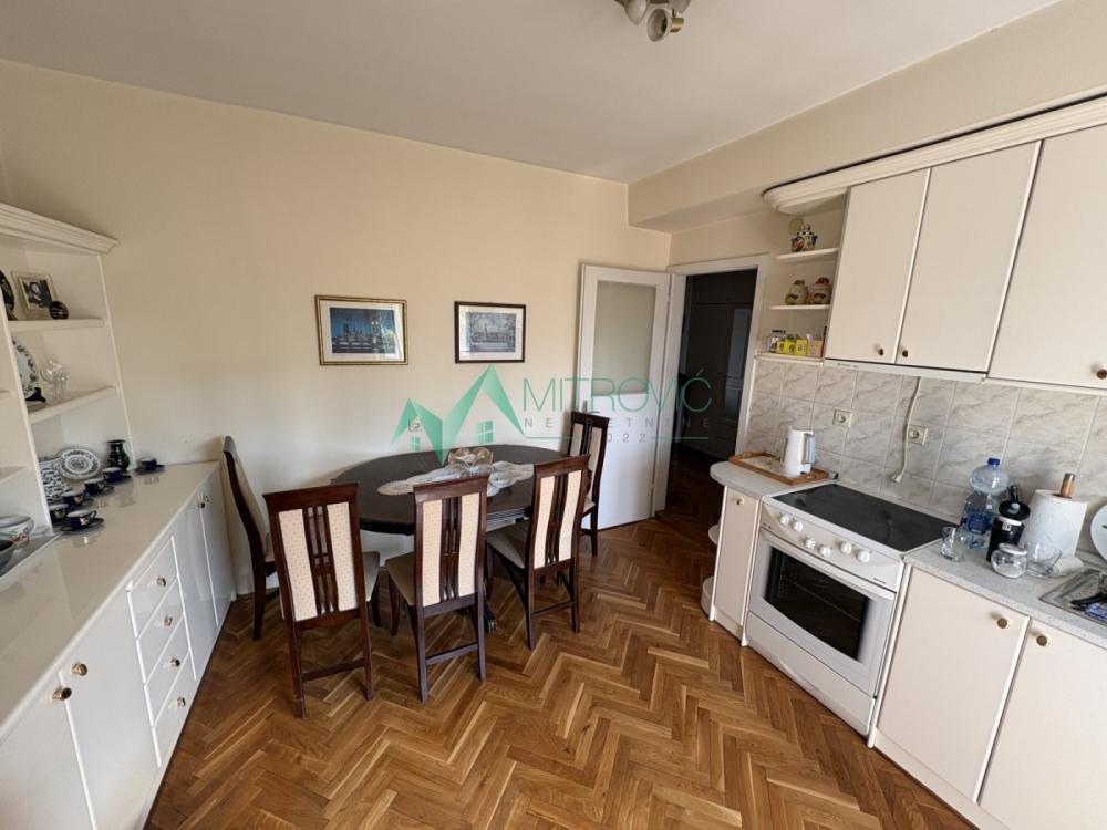 Slika 3 - NOVI SAD, KEJ – DVOSOBAN STAN 64 m², SA POGLEDOM NA PETROVARADINSKU TVRĐAVU-retko u ponudi (šifra oglasa:1004711) 
