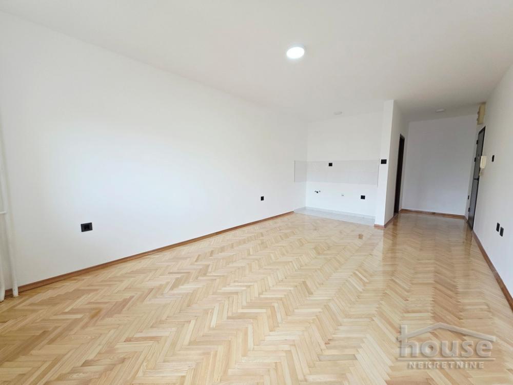 Glavna slika -Stan,NOVI SAD,CARA DUŠANA,kv: 31.00, € 105400, ID: 1066280