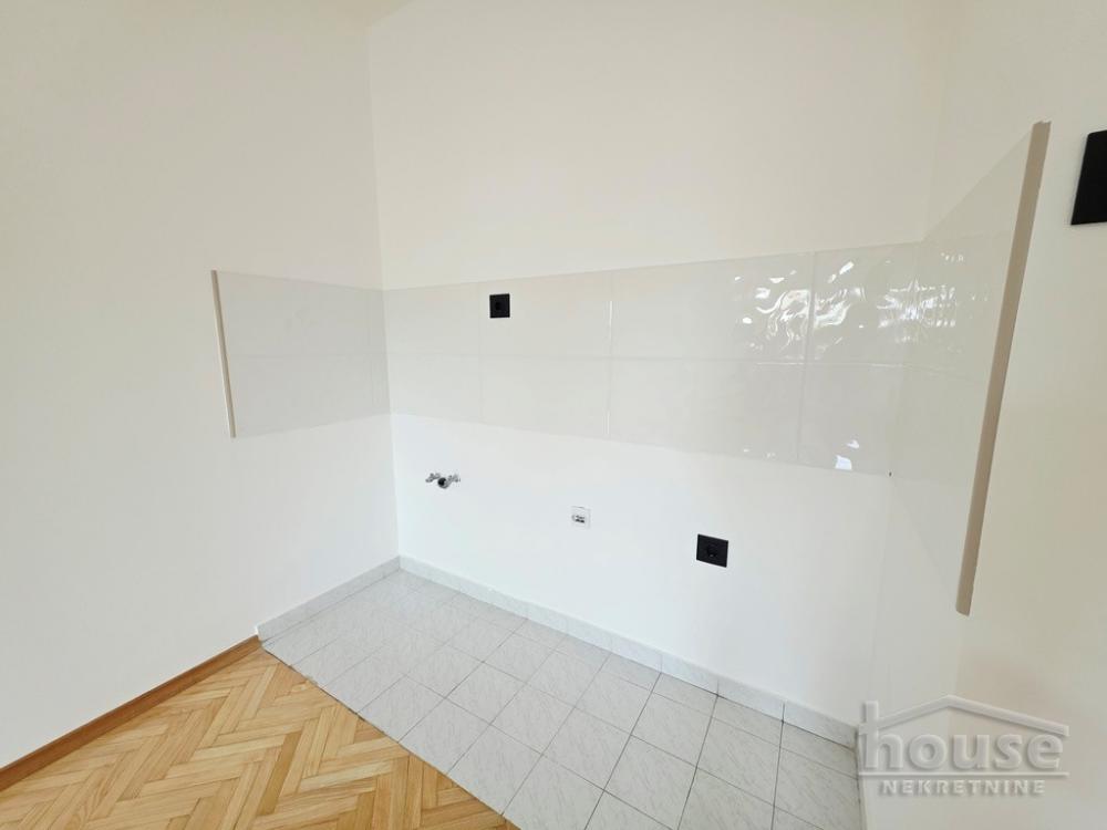 Slika 4 - Stan,NOVI SAD,CARA DUŠANA,kv: 31.00, € 105400, ID: 1066280