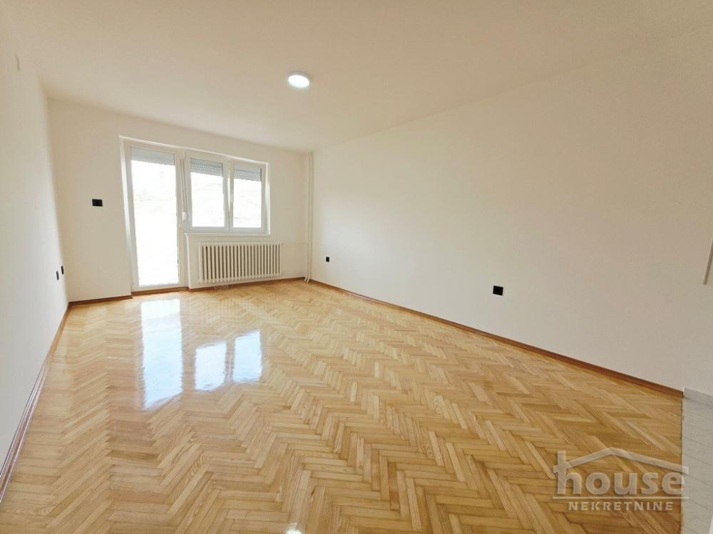 Slika 1 - Stan,NOVI SAD,CARA DUŠANA,kv: 31.00, € 105400, ID: 1066280